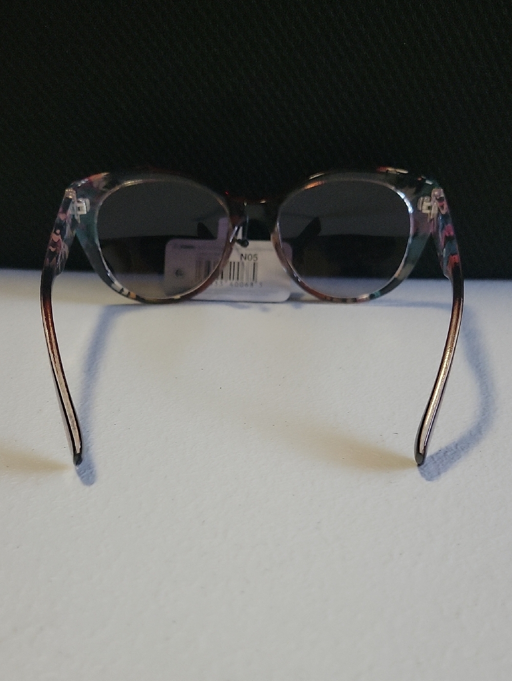 Foster Grant Women's Floral Cat-Eye Polarized Sunglasses - Purple Gradient - Picture 2 of 3